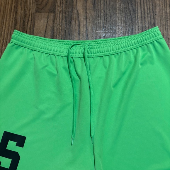 Capelli Sport * Men’s HighLighter Green Soccer / Training Shorts * Large - Picture 9 of 10